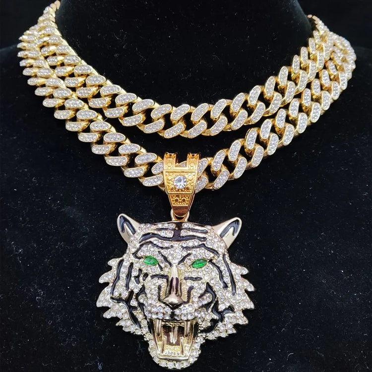 Chains and Accessories